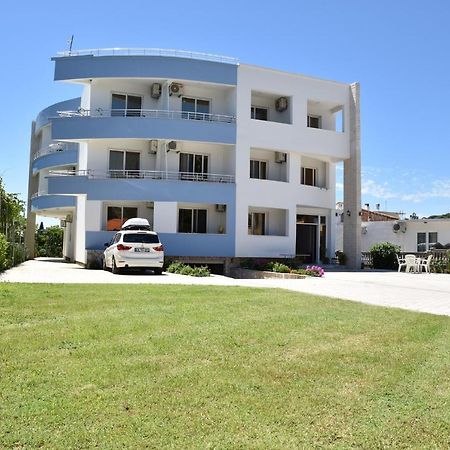 אולסינץ' Apartments Fati & Flori מראה חיצוני תמונה