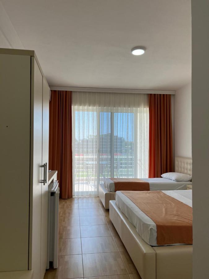 אולסינץ' Apartments Fati & Flori מראה חיצוני תמונה