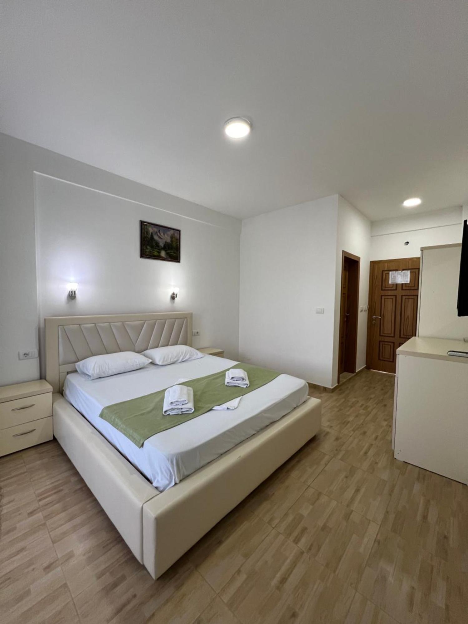 אולסינץ' Apartments Fati & Flori מראה חיצוני תמונה